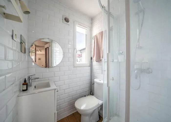 Confortable Centre De *